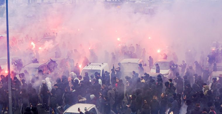 Hooligan (18) aangehouden voor poging tot doodslag tijdens Feyenoord - Ajax
